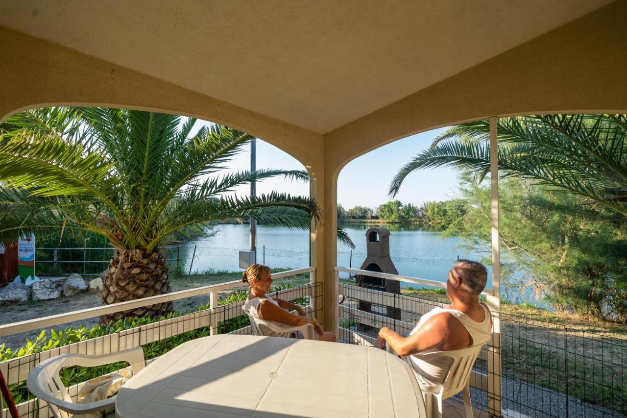 Village Lake Placid Silvi Marina Exterior photo