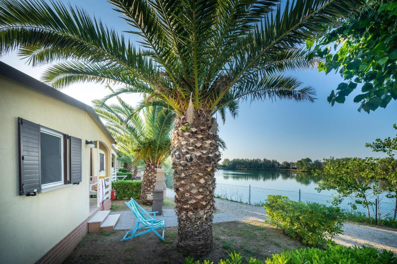 Village Lake Placid Silvi Marina Exterior photo