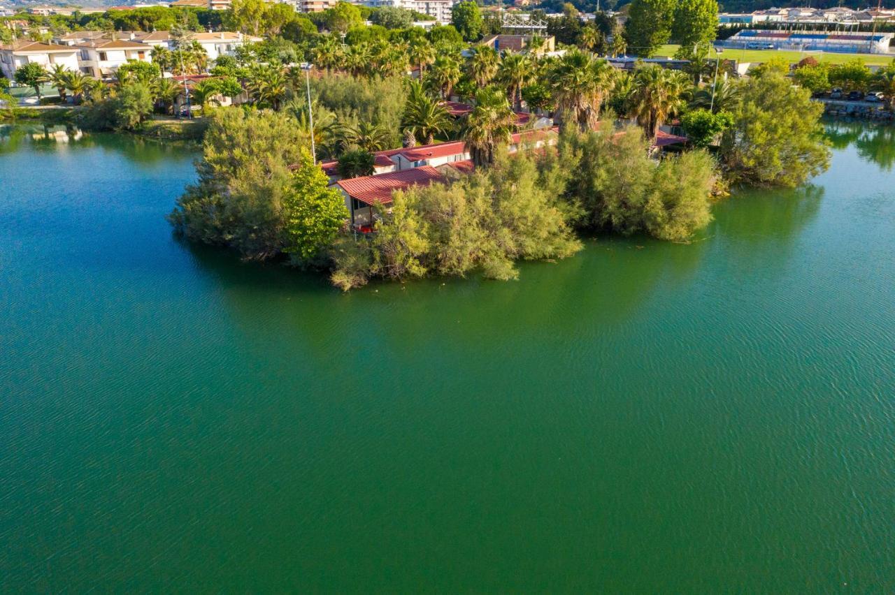 Village Lake Placid Silvi Marina Exterior photo